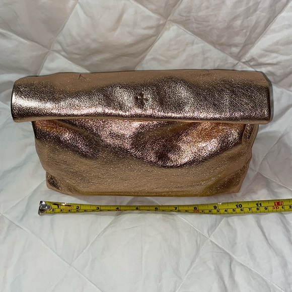 Nwot Marie Turnor The Lunch Bag clutch rose gold - Picture 7 of 12